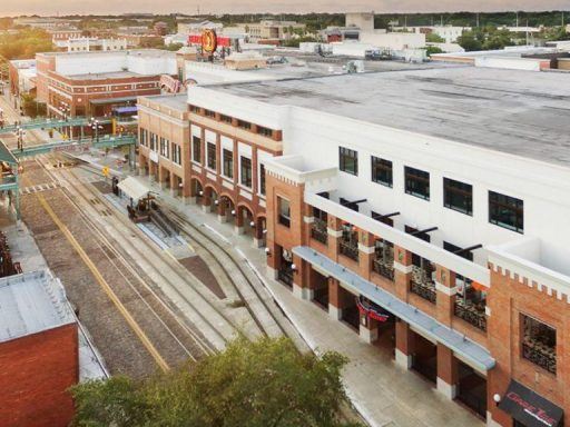 Industrious will convert a movie theater into shared office space in Tampa
