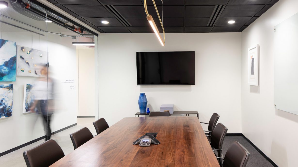 Members can book conference rooms of different sizes for all types of meetings.