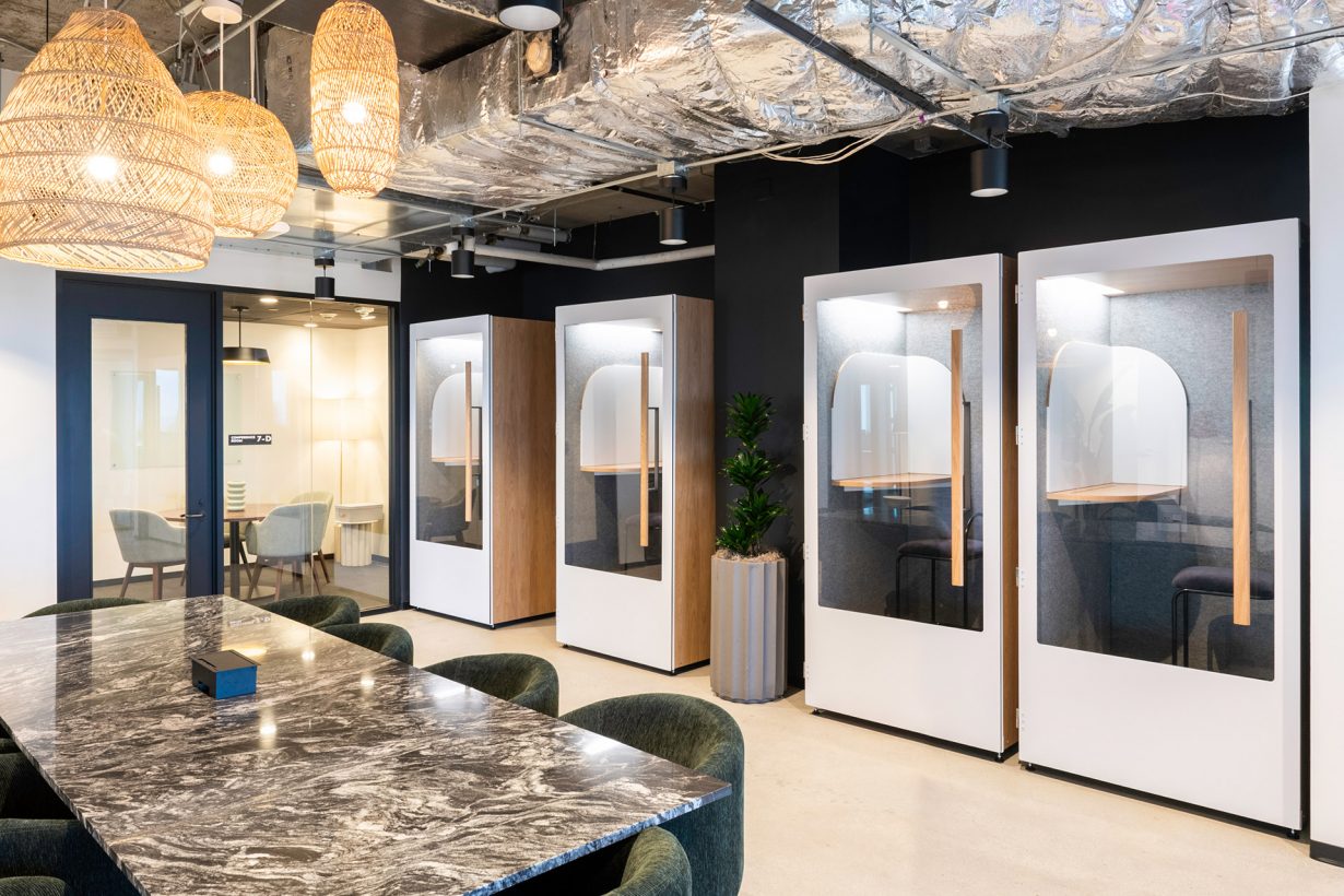 Private, soundproof phone booths allow members to have a phone call or video chat without disrupting colleagues.