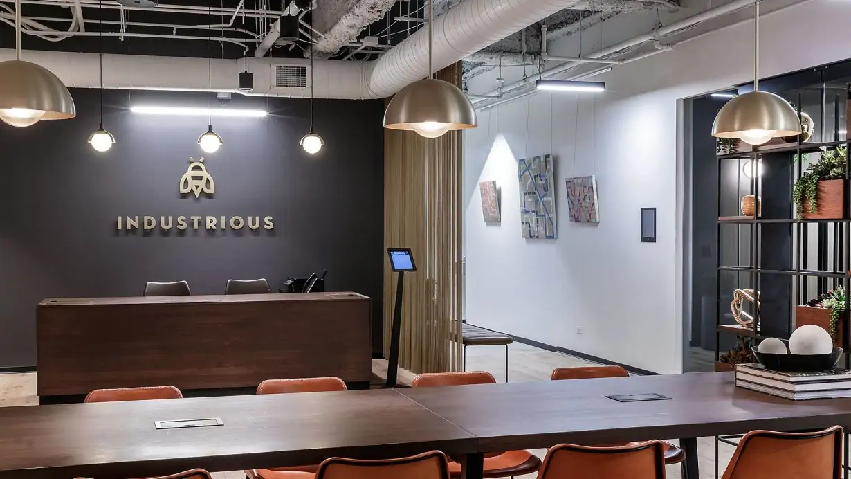 500 W Madison Street Ogilvie Chicago Illinois USA coworking & shared office space by Industrious